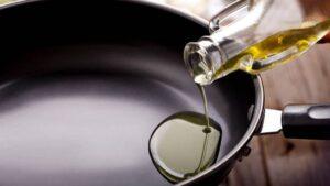 How to identify fake cooking oil