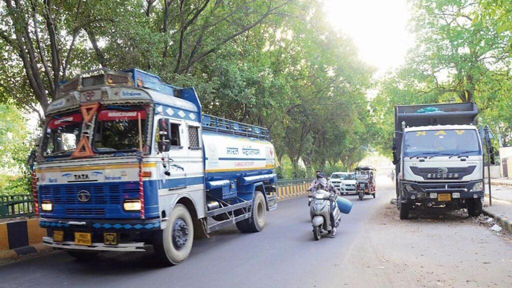 Temporary Ban on Heavy Vehicles on Gangadham road