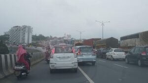 Ban on heavy vehicles on Mumbai-Pune highway