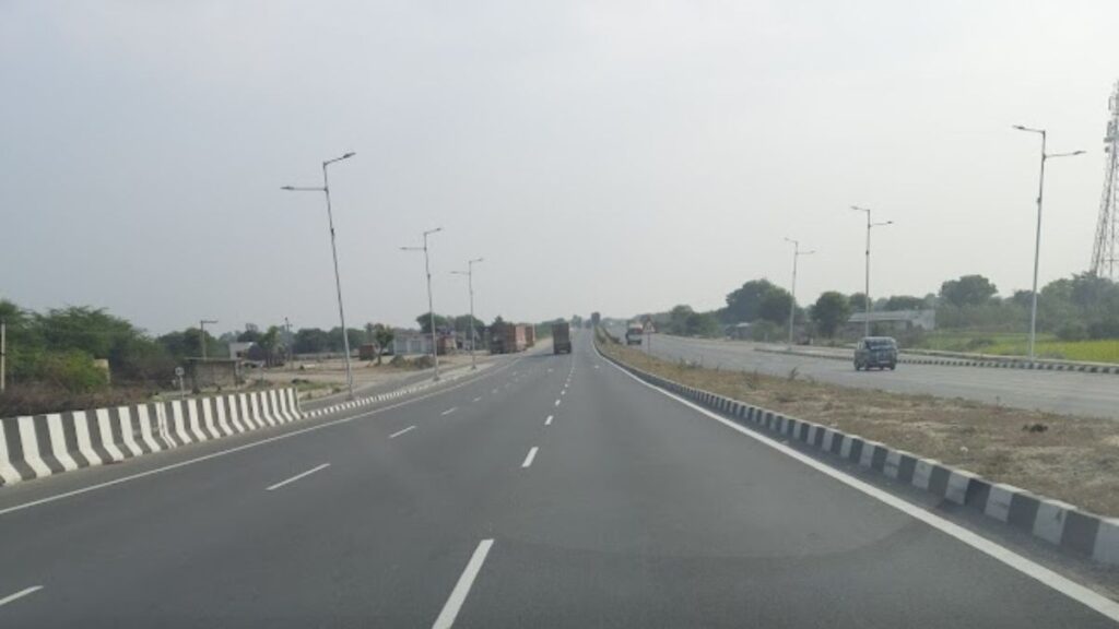 India expands its national highways by 60%